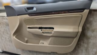 VW MK5 ジェッタ ドア内張り張替え｜ベタつき・剥がれを根本修理